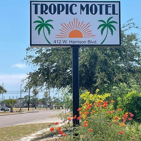 Tropic Motel Aransas Pass Bagian luar foto